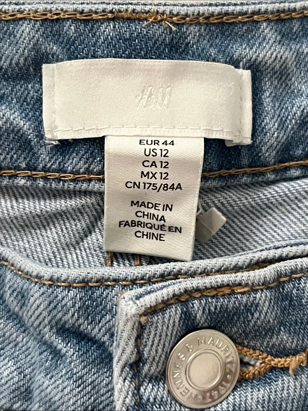 H&M 90s A-Line Patch Pocket High-Rise Shorts